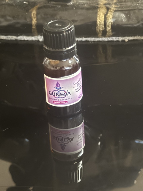 Guneva Oil Pain Relief For Muscle and Bones – 10 ml Short Bottle